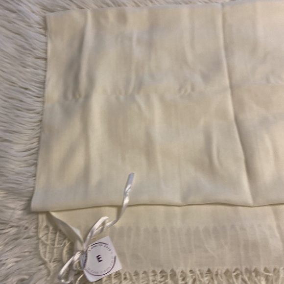 Women’s Scarf Brand New length 65” wide 26” color white/off see all photos - Picture 2 of 12